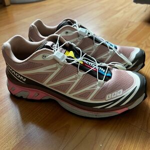 Salomon Women's XT-6 lab sneaker size 8 pink/brown